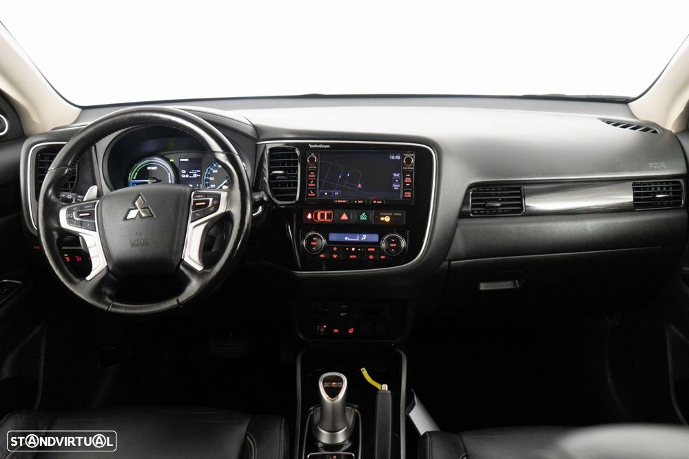 Mitsubishi Outlander - 20