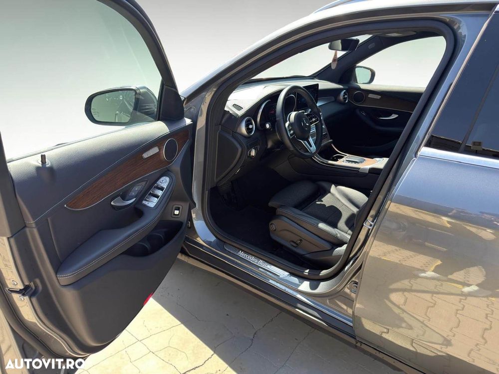 Mercedes-Benz GLC 300 d 4MATIC - 15