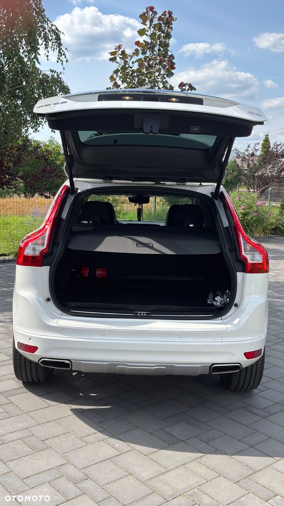 Volvo XC 60 - 30