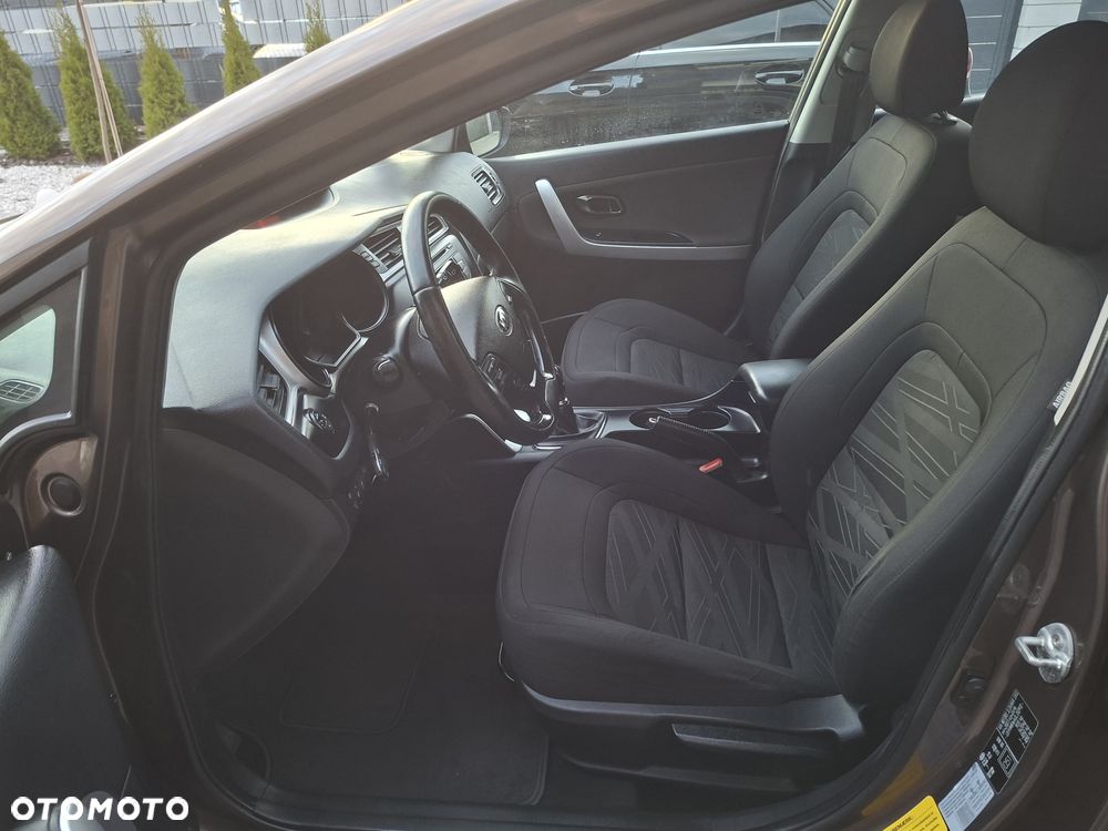 Kia Ceed - 7
