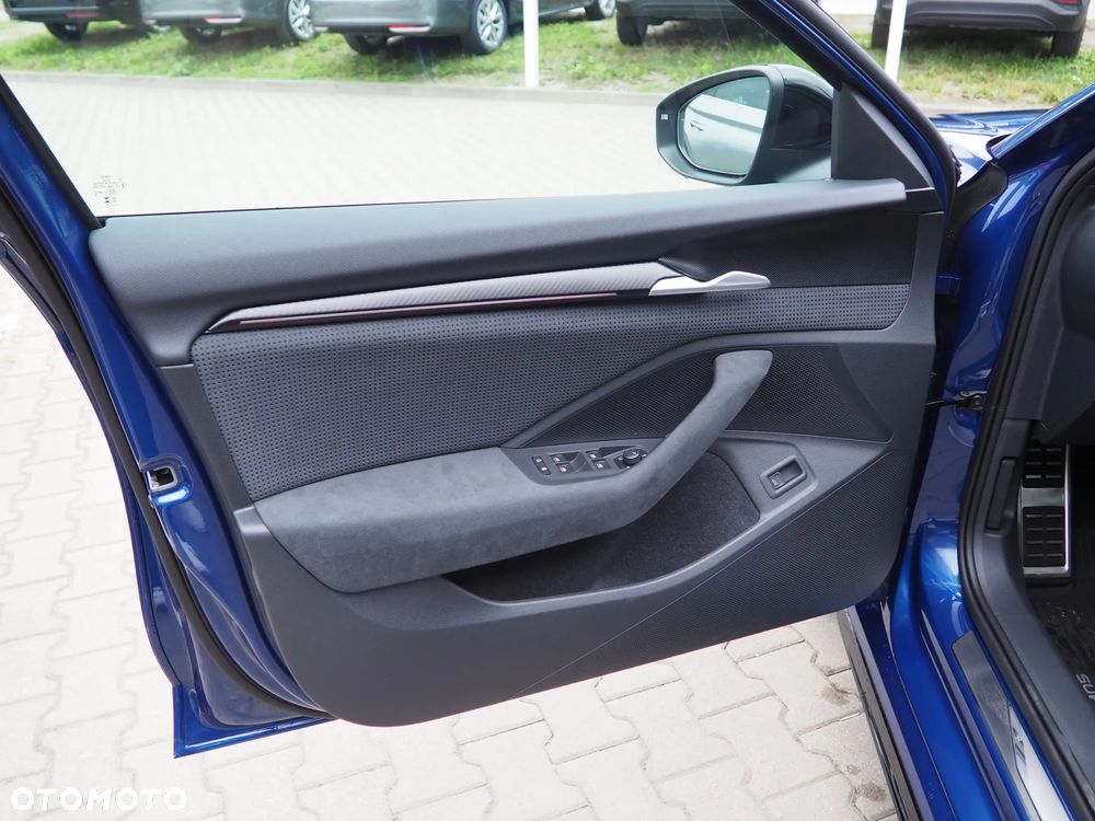 Skoda Superb 2.0 TSI Sportline DSG - 8