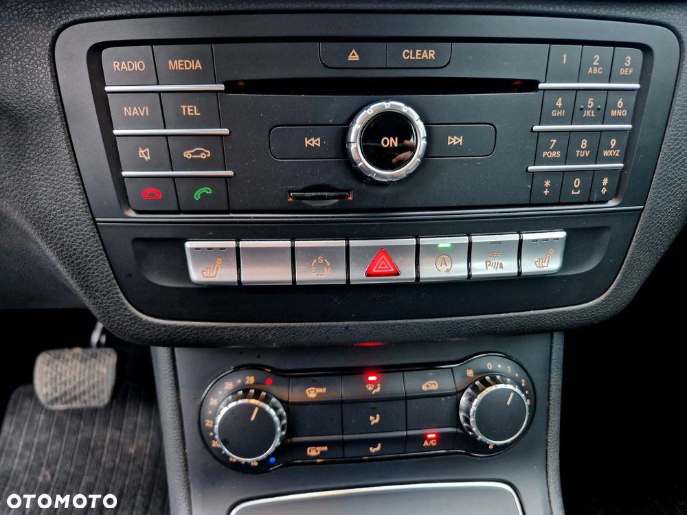 Mercedes-Benz Klasa B 180 7G-DCT Edition - 20