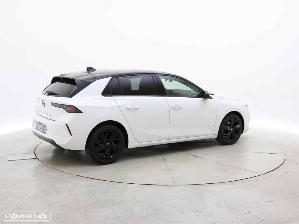 Opel Astra 1.2 T GS - 7