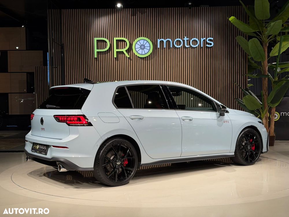 Volkswagen Golf - 13