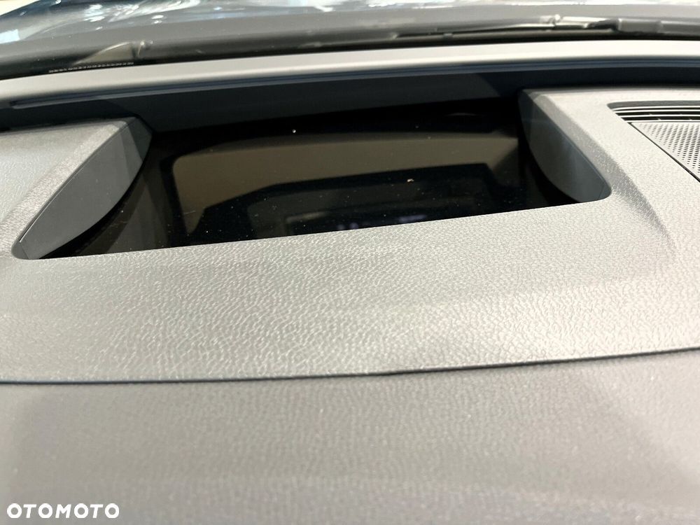 Volkswagen ID.7 77kWh Pro Plus - 32