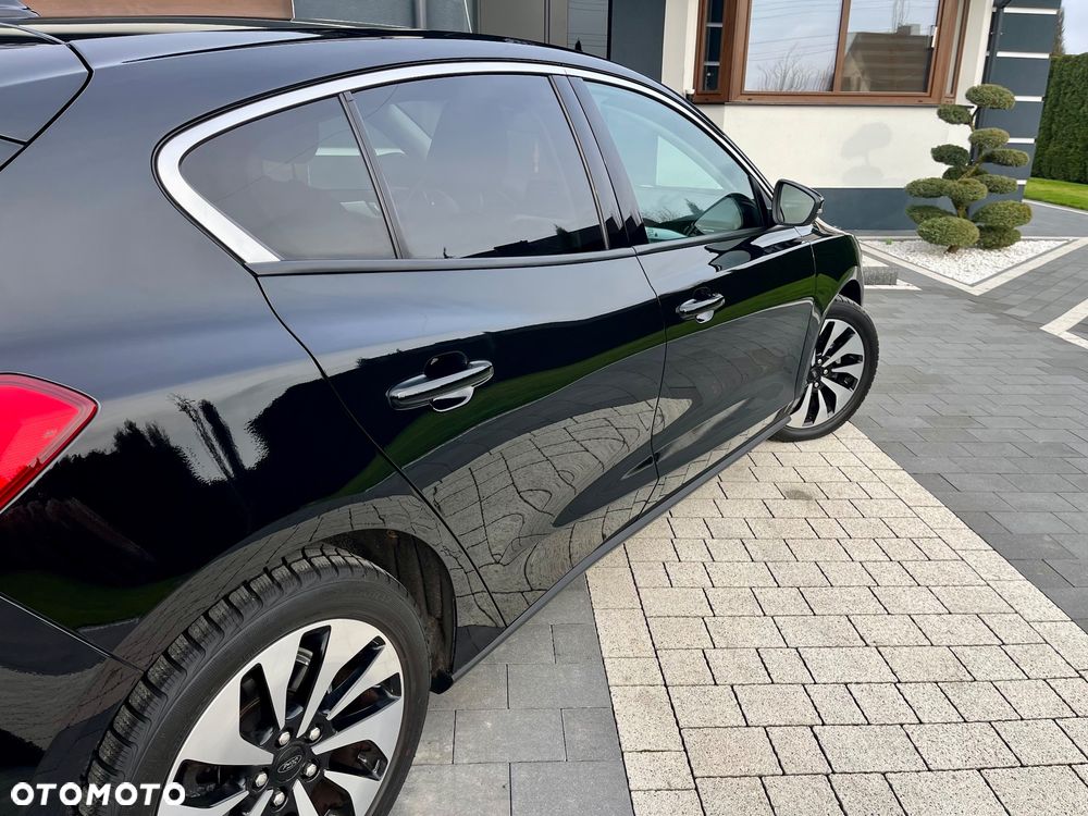 Ford Focus 1.0 EcoBoost STart-Stopp-System TITANIUM X - 29