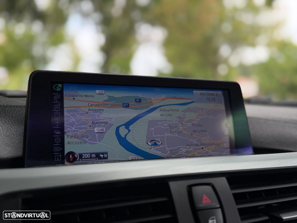 BMW 320 d Auto Pack M - 16