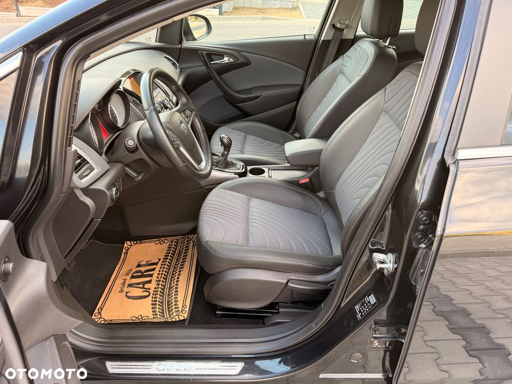 Opel Astra 1.4 T Essentia - 21