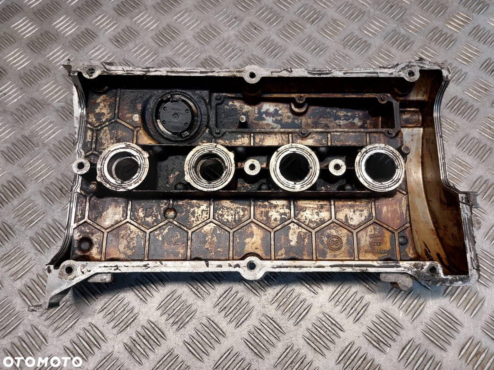 POKRYWA ZAWORÓW VOLKSWAGEN PASSAT B5 1.8 20V 06B103475E - 7