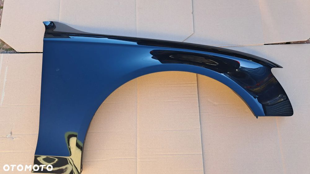 BŁOTNIK AUDI A4 B8 LIFT LZ9Y ( CZARNA PERŁA) PRAWY przód do modeli od 2011 do 2015 sedan kombi - 1