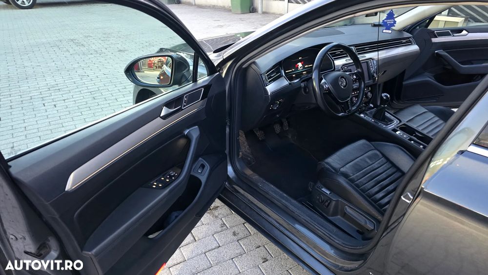 Volkswagen Passat 2.0 TDI (BlueMotion Technology) Comfortline - 13
