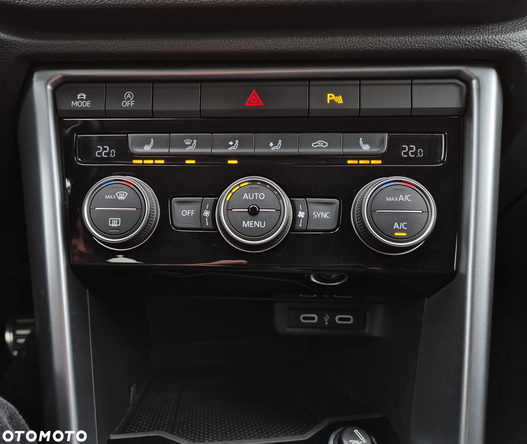 Volkswagen T-Roc 1.0 TSI Active - 13
