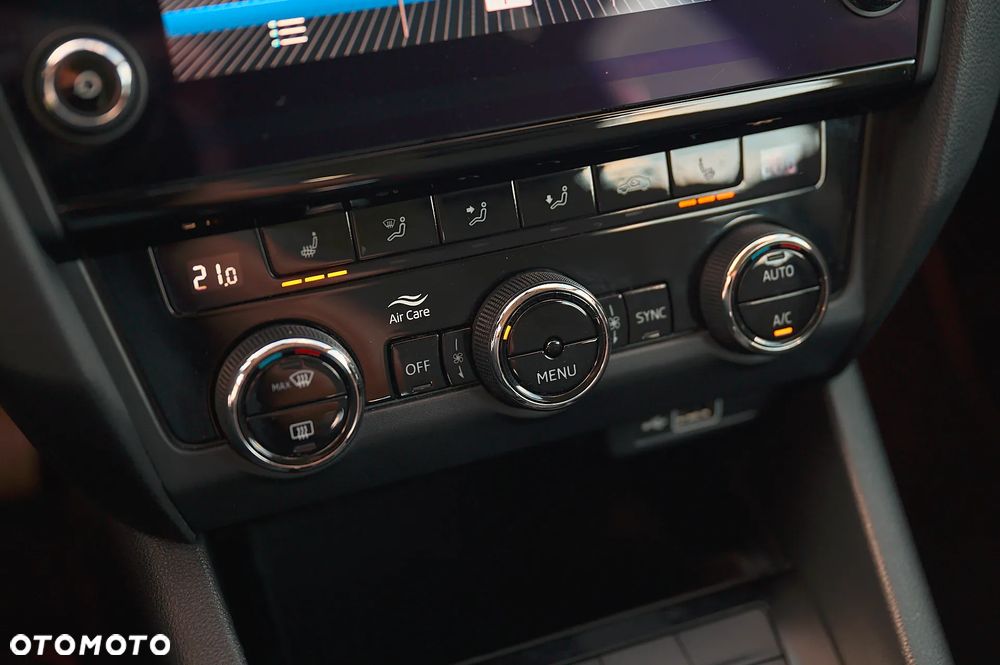 Skoda Octavia 1.6 TDI DSG Ambition - 25