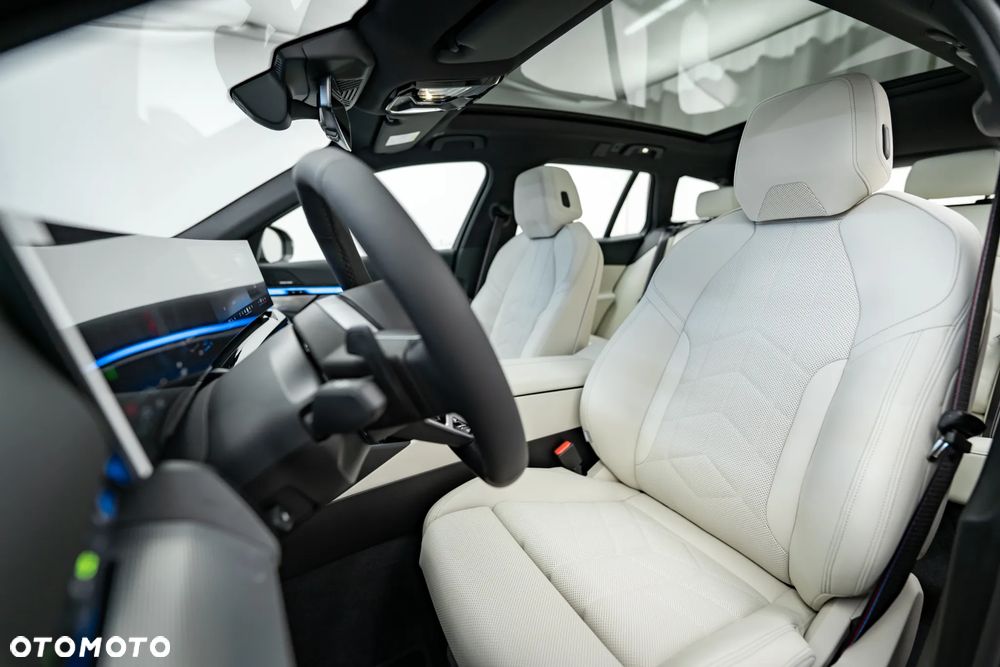 BMW Seria 5 530e xDrive PHEV M Sport - 17