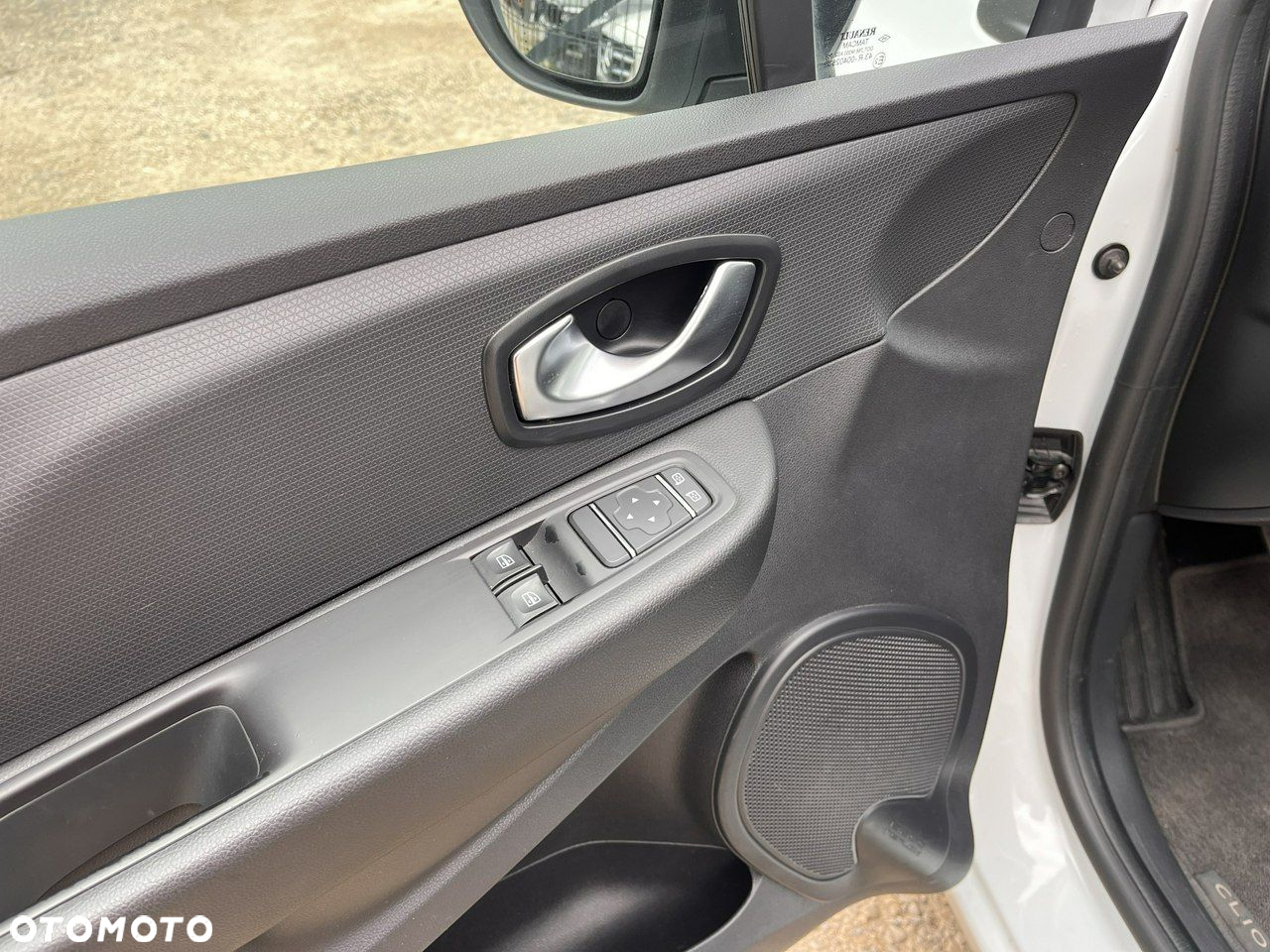 Renault Clio - 14