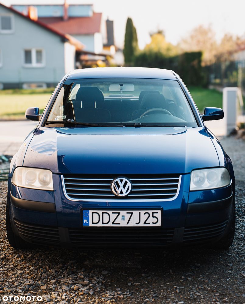Volkswagen Passat 1.6 Exclusive - 2