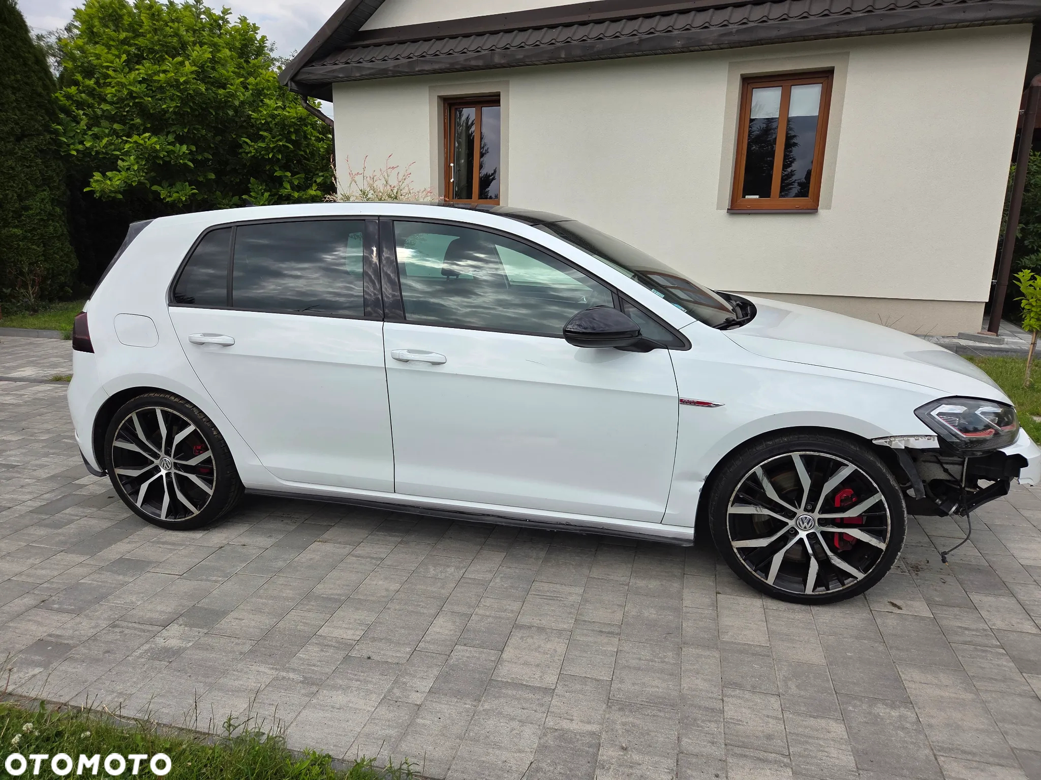 Volkswagen Golf VIII 2.0 TSI GTI DSG - 6