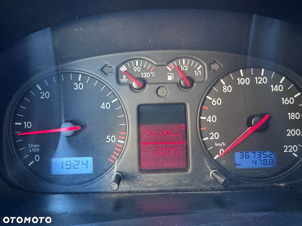 Volkswagen Multivan - 14