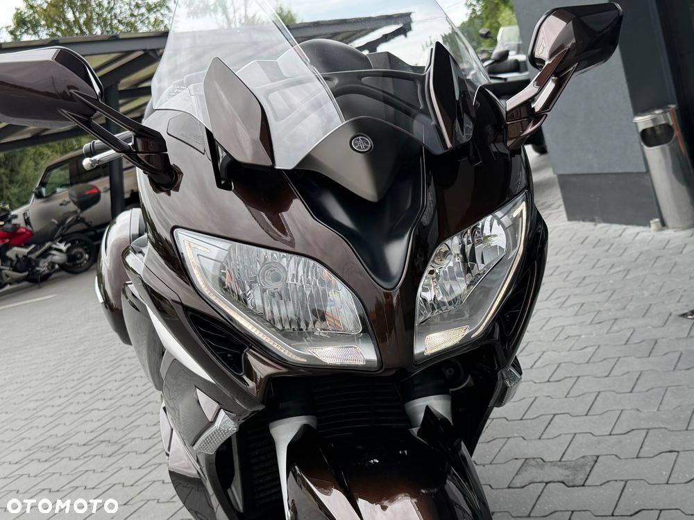 Yamaha FJR - 25