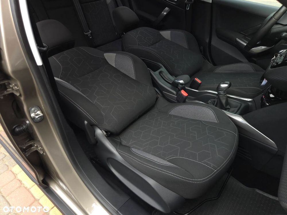 Peugeot 2008 PureTech 82 Style - 35