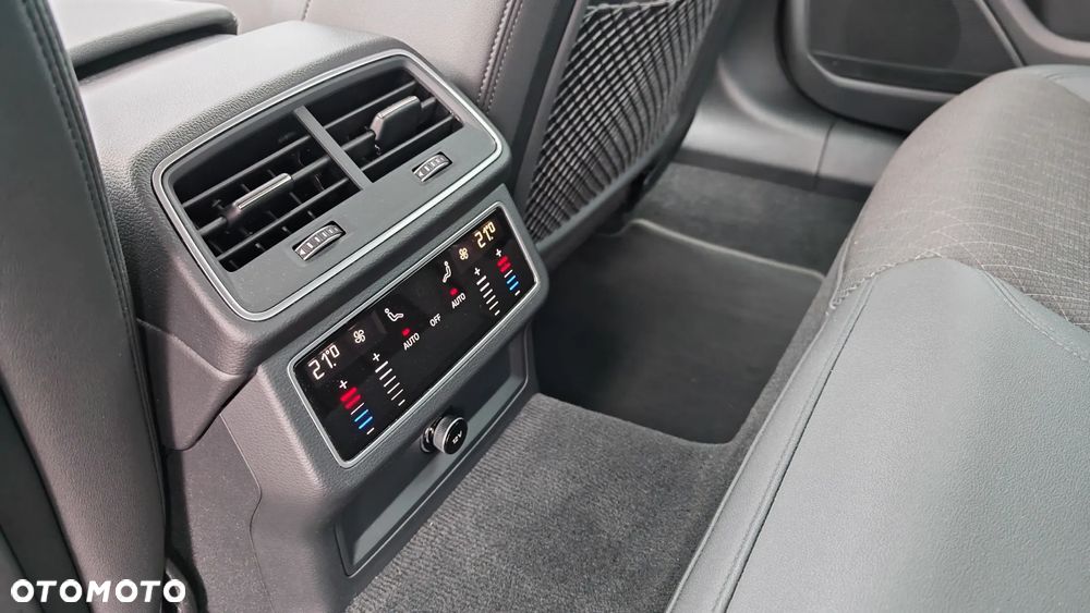 Audi A6 Limousine 40 TDI mHEV Quattro S tronic - 12
