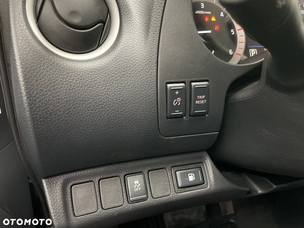 Nissan Navara - 27