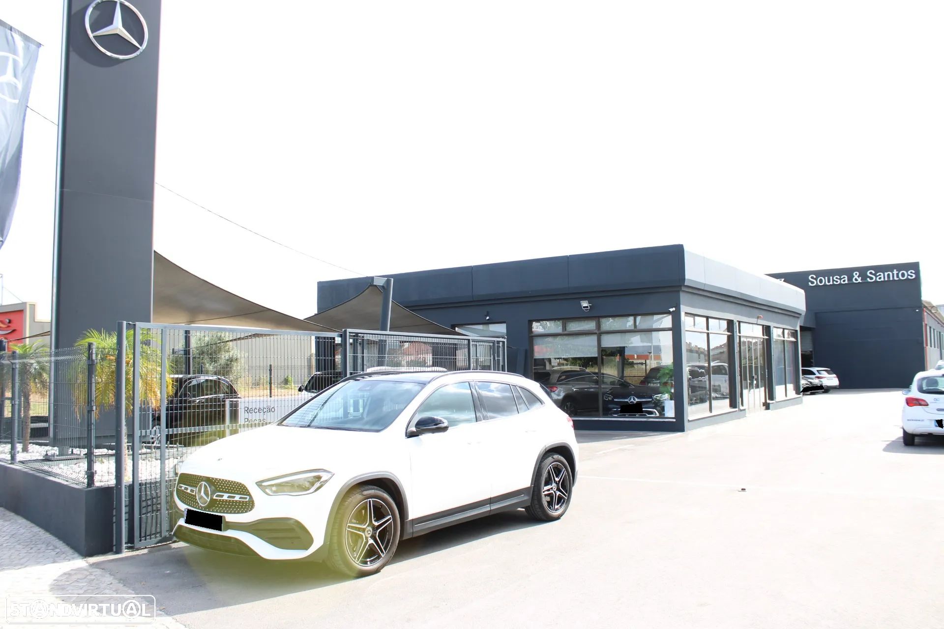 Mercedes-Benz GLA 200 AMG Line - 1