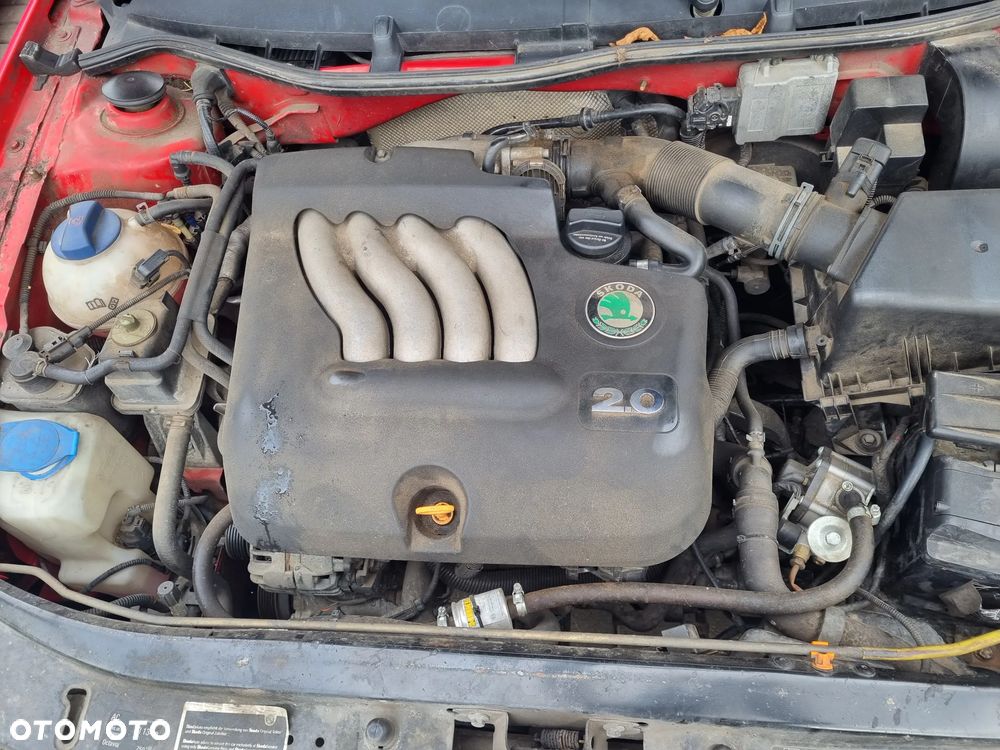 Skoda octavia 1 lift kombi 4x4 2.0 8v 115KM AZH skrzynia ERW / KS lakier 8180 na części - 9