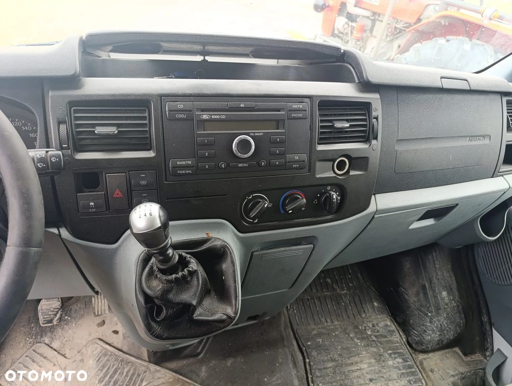 Ford Transit - 8