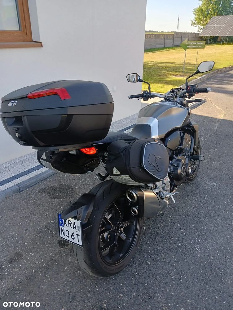 Honda CB - 6