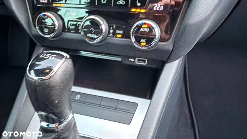 Skoda Octavia 1.5 TSI ACT DSG Style - 23