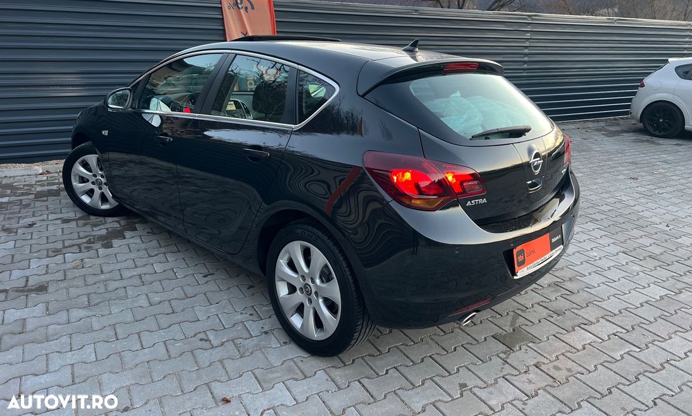 Opel Astra 2.0 CDTI ecoFLEX Start/Stop Exklusiv - 6