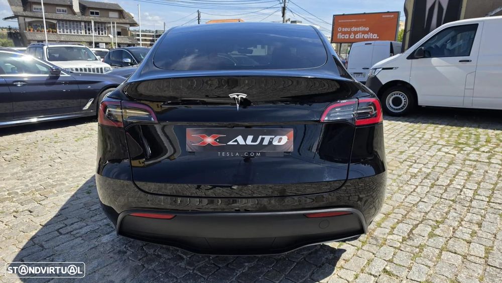 Tesla Model Y Long Range Tração Traseira Premium - 32