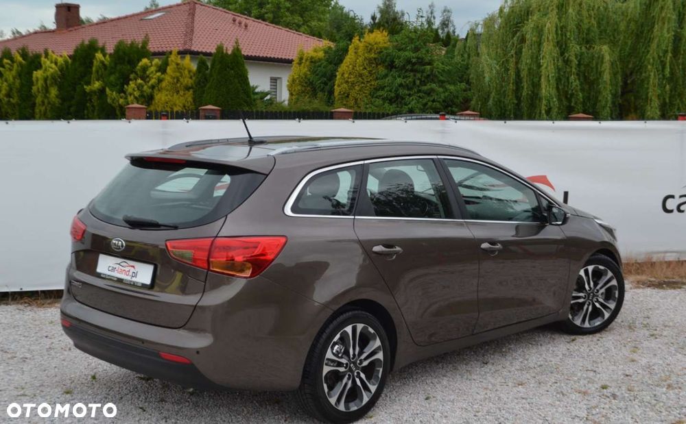 Kia Ceed - 14