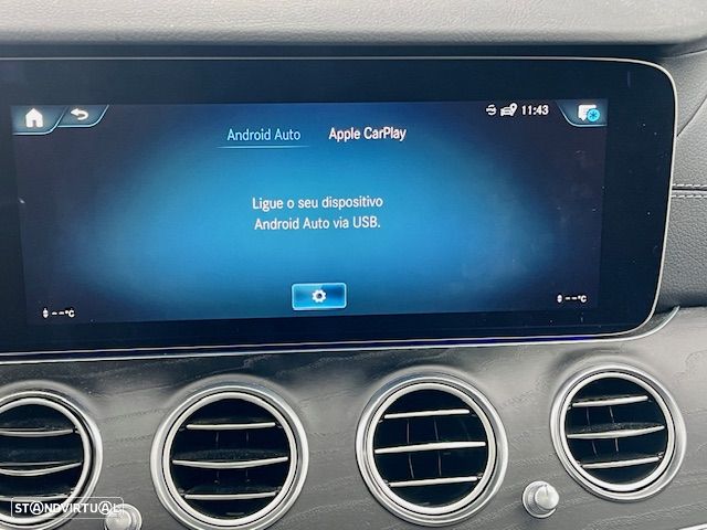 Mercedes-Benz E 300 de 4Matic 9G-TRONIC AMG Line - 36