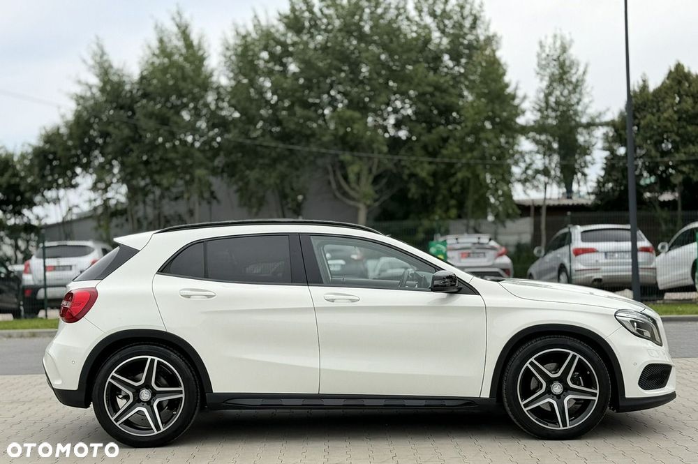 Mercedes-Benz GLA 220 CDI 7G-DCT AMG Line - 14