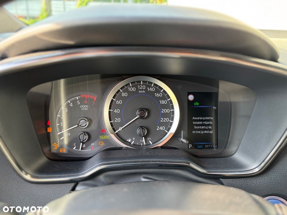 Toyota Corolla 1.8 Hybrid Comfort - 32