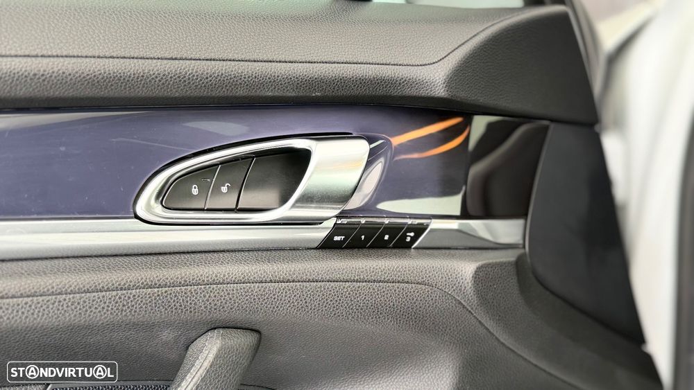 Porsche Panamera 3.0 V6 - 19