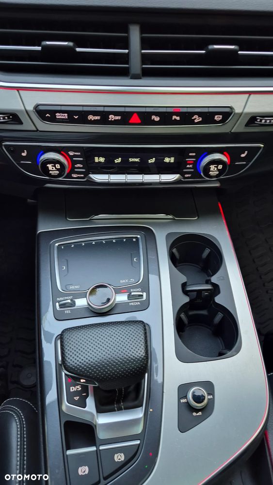 Audi Q7 50 TDI quattro tiptronic S line - 21