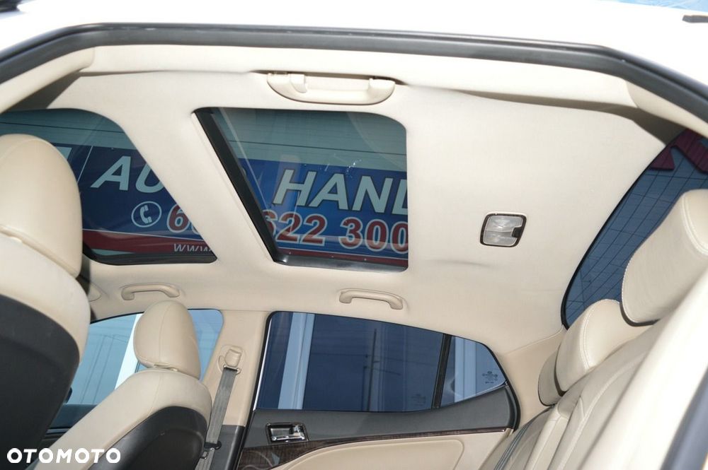 Kia Optima 2.0 Hybrid XL - 27