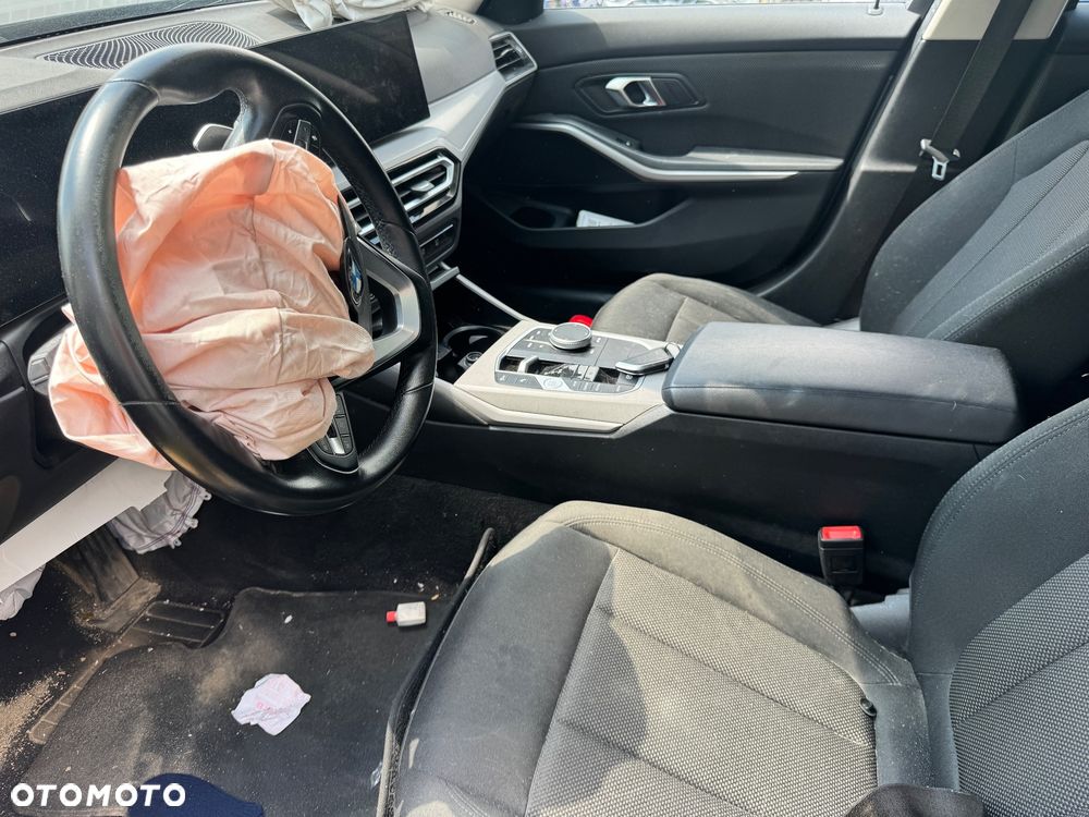 BMW Seria 3 316d MHEV Advantage - 9