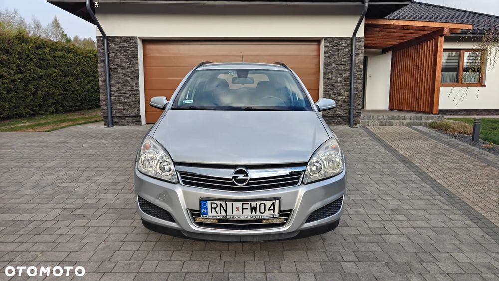 Opel Astra 1.9 CDTI DPF Edition - 4