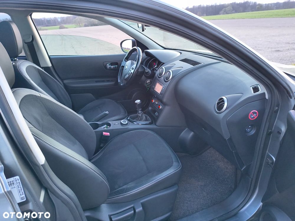 Nissan Qashqai 1.6 DCi ALL-MODE 4x4i TEKNA+ - 23