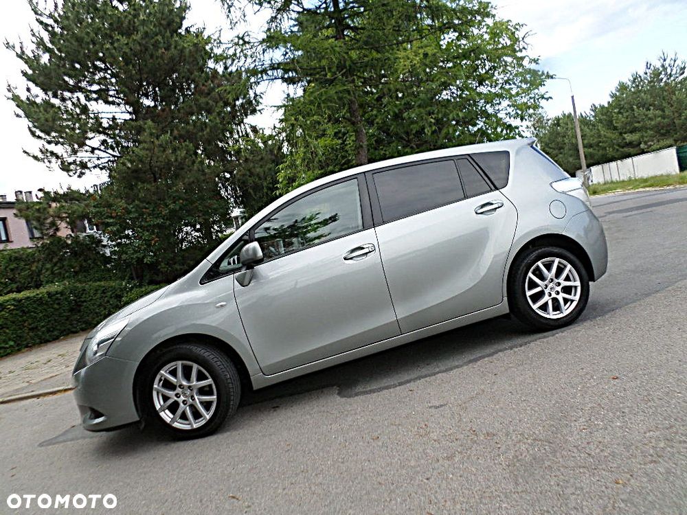 Toyota Verso 1.8 5-Sitzer Executive - 6