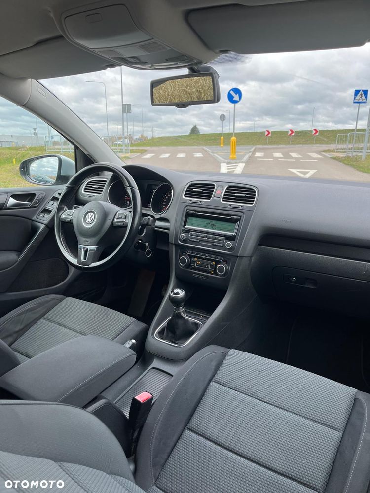 Volkswagen Golf 1.6 TDI DPF Highline - 15