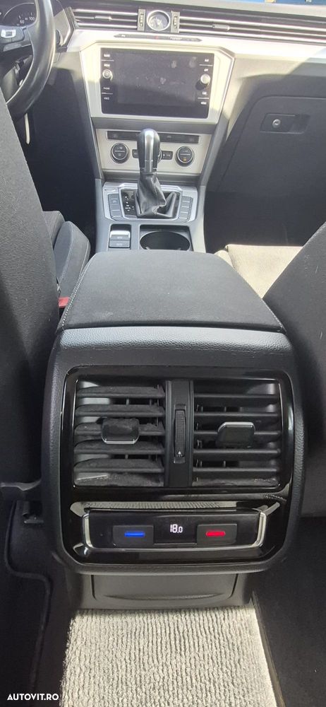 VOLKSWAGEN Passat 2019 — imagine 17
