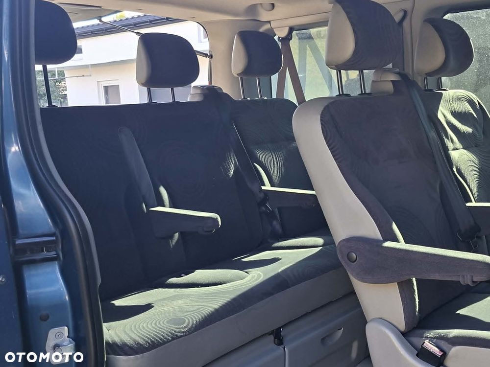 Renault Trafic - 2