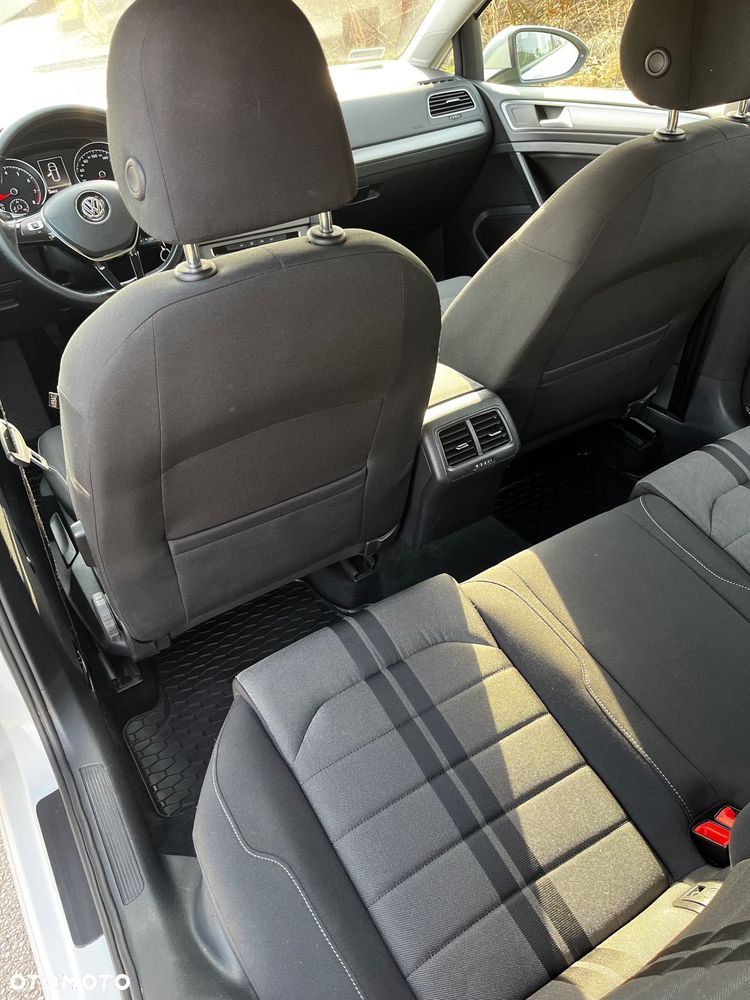 Volkswagen Golf 1.2 TSI BMT Start - 10