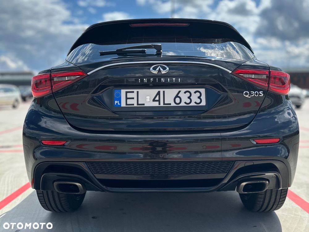 Infiniti Q30 1.6t Sport Tech 7DCT - 8
