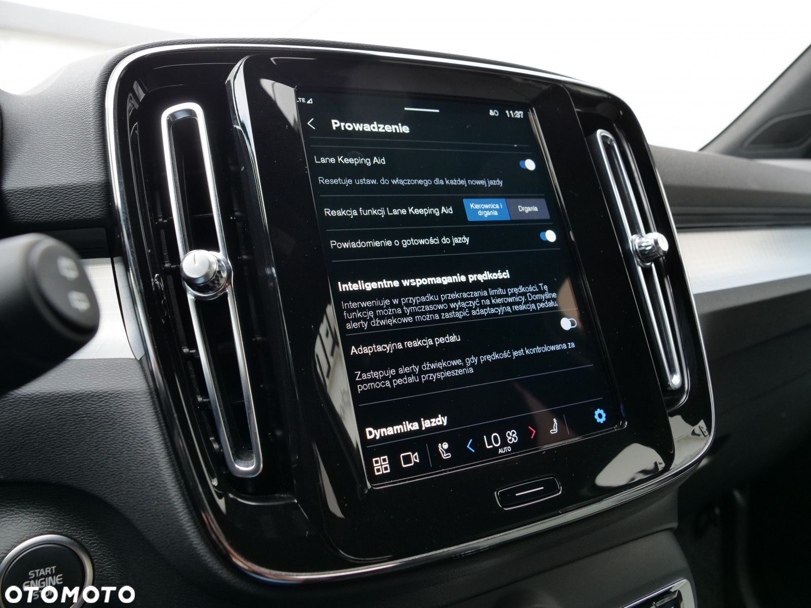 Volvo XC 40 - 26